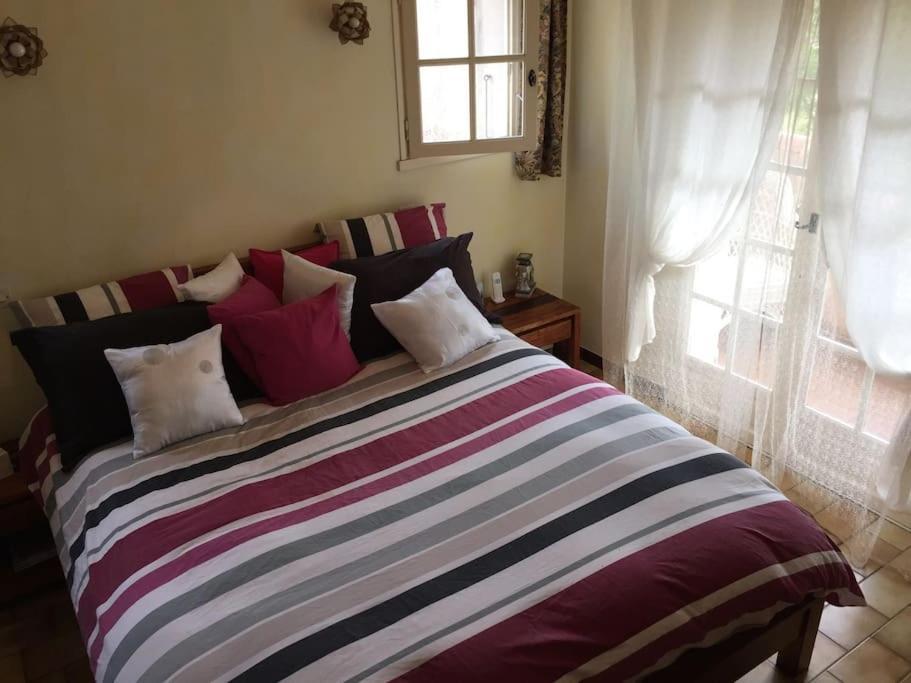 Chambre D'Hotes Pacific Avenue La Farlède Εξωτερικό φωτογραφία