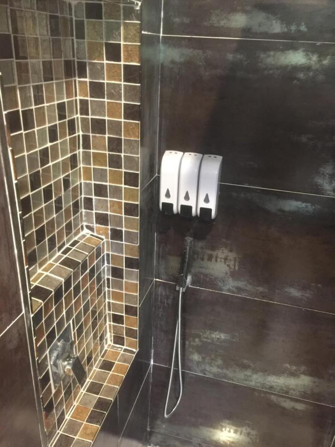 Chambre D'Hotes Pacific Avenue La Farlède Εξωτερικό φωτογραφία