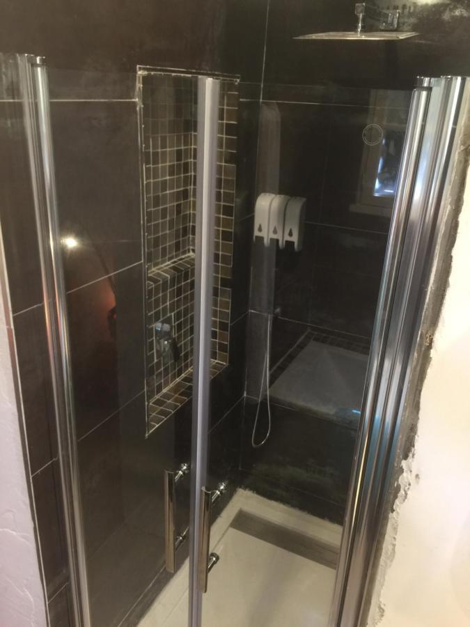 Chambre D'Hotes Pacific Avenue La Farlède Εξωτερικό φωτογραφία
